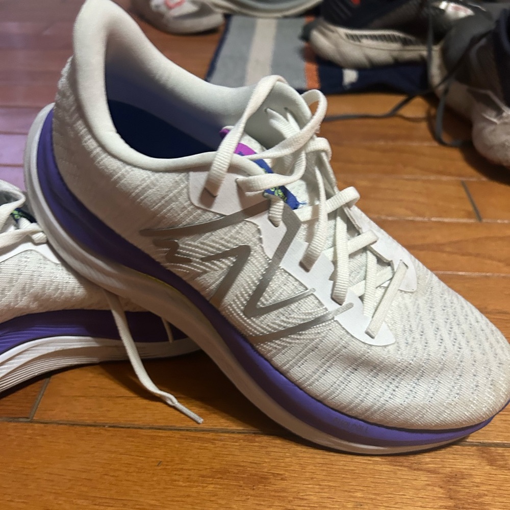 New balance fuelcell propel v4